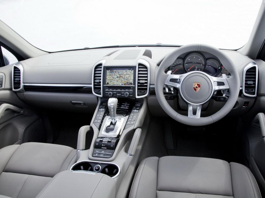  Porsche Cayenne Diesel 2010 года  (UK) (фото 11 из 12)
